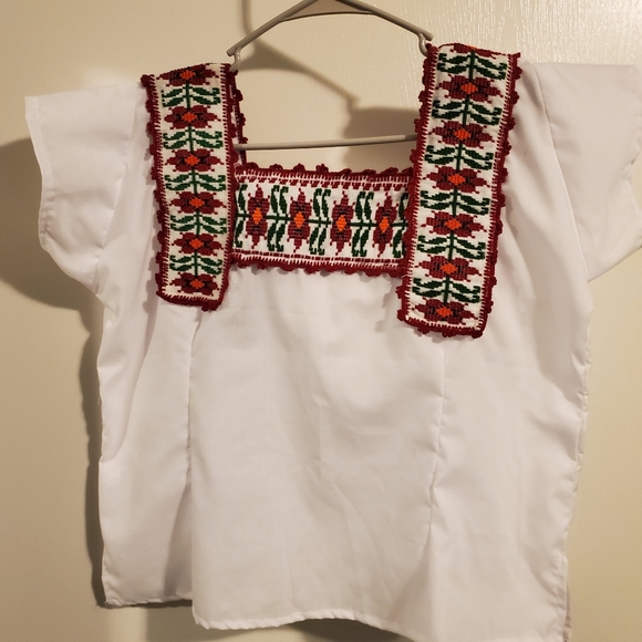 Mexican embroidered blouse - Picture 2 of 2